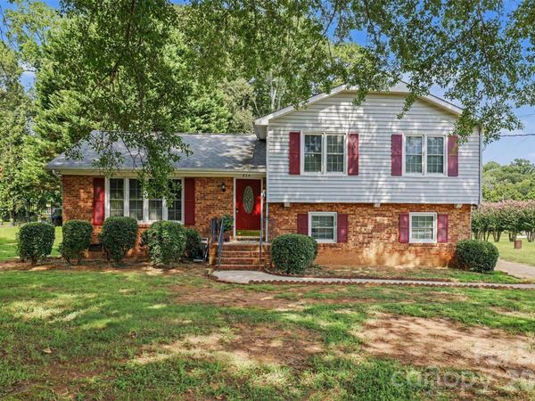 834 Applegate Court , Gastonia, NC 28054