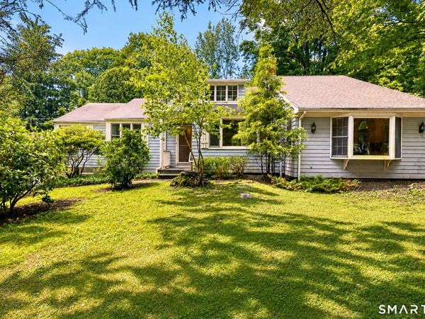 692 Elm, Monroe, CT 06468