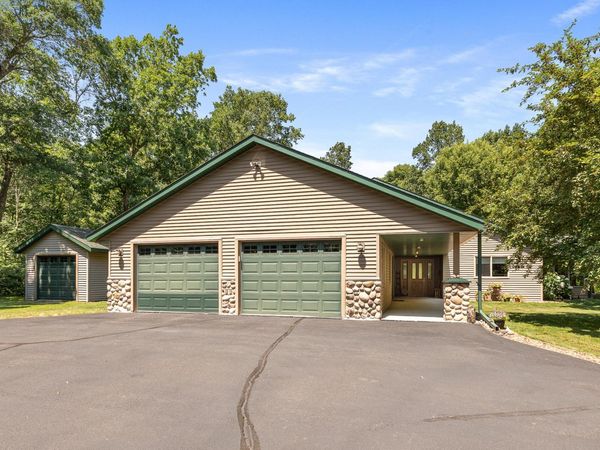9809 Ravenswood Road, Brainerd, MN 56401