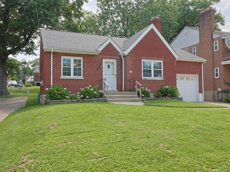 1132 Betty Lane, Delhi Township, OH 45238 Photo 2