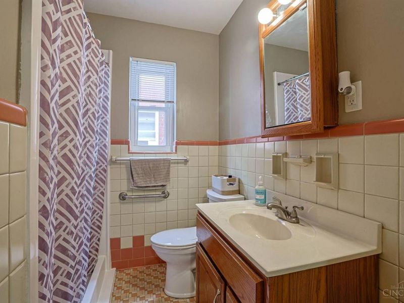 1132 Betty Lane, Delhi Township, OH 45238 Photo 21