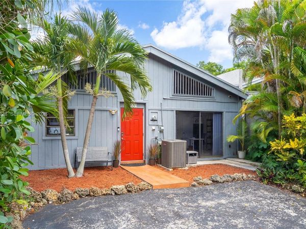 11209 SW 114th Lane Circle , Miami, FL 33176