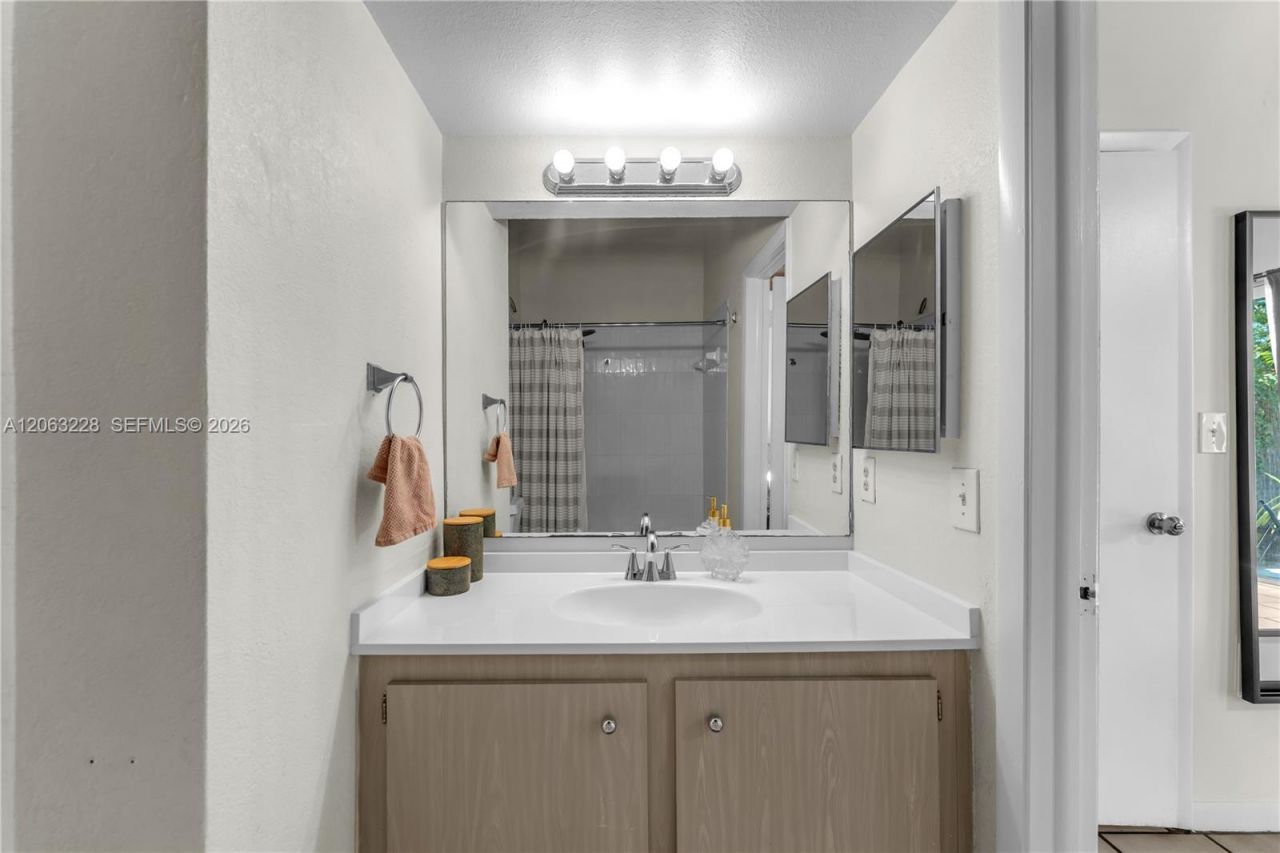 11209 SW 114th Lane Circle , Miami, FL 33176 Photo