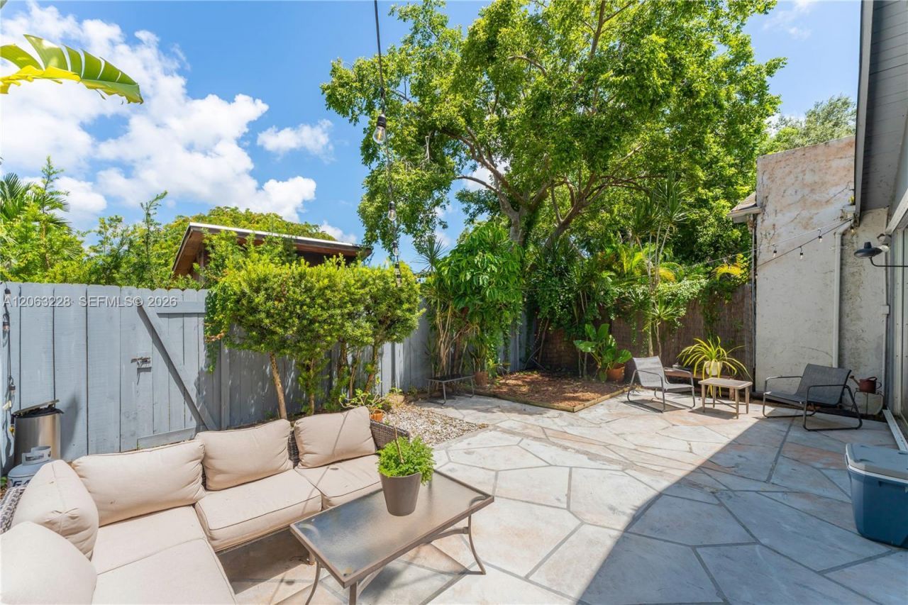 11209 SW 114th Lane Circle , Miami, FL 33176 Photo