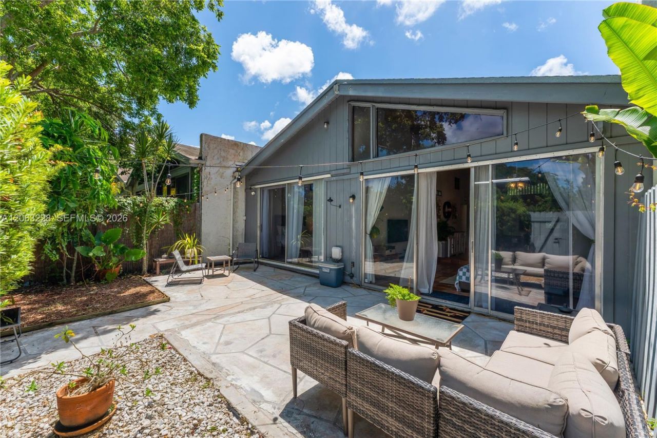 11209 SW 114th Lane Circle , Miami, FL 33176 Photo