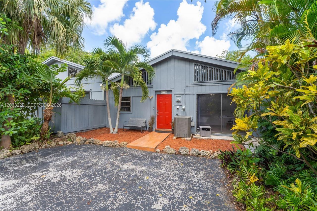 11209 SW 114th Lane Circle , Miami, FL 33176 Photo