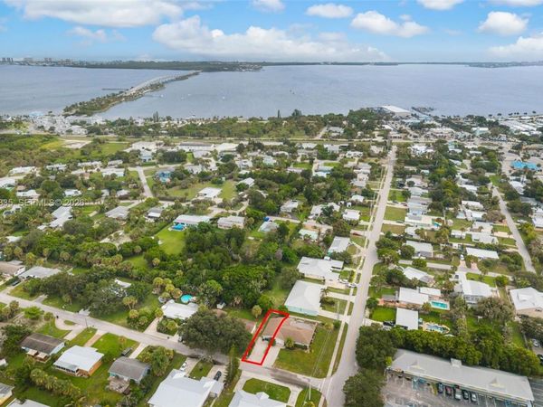3317 NE Jeannette Dr , Unit ., Jensen Beach, FL 34957