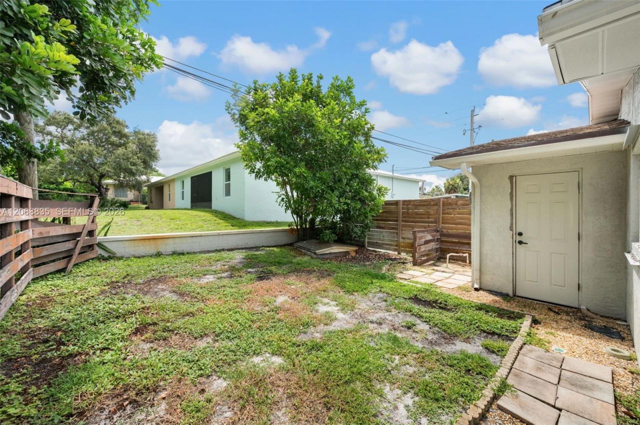 3317 NE Jeannette Dr , Unit ., Jensen Beach, FL 34957 Photo