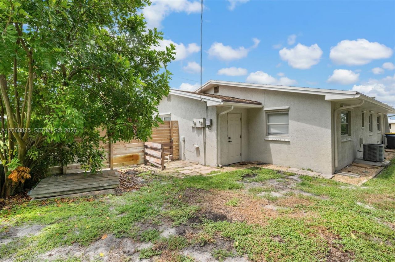 3317 NE Jeannette Dr , Unit ., Jensen Beach, FL 34957 Photo