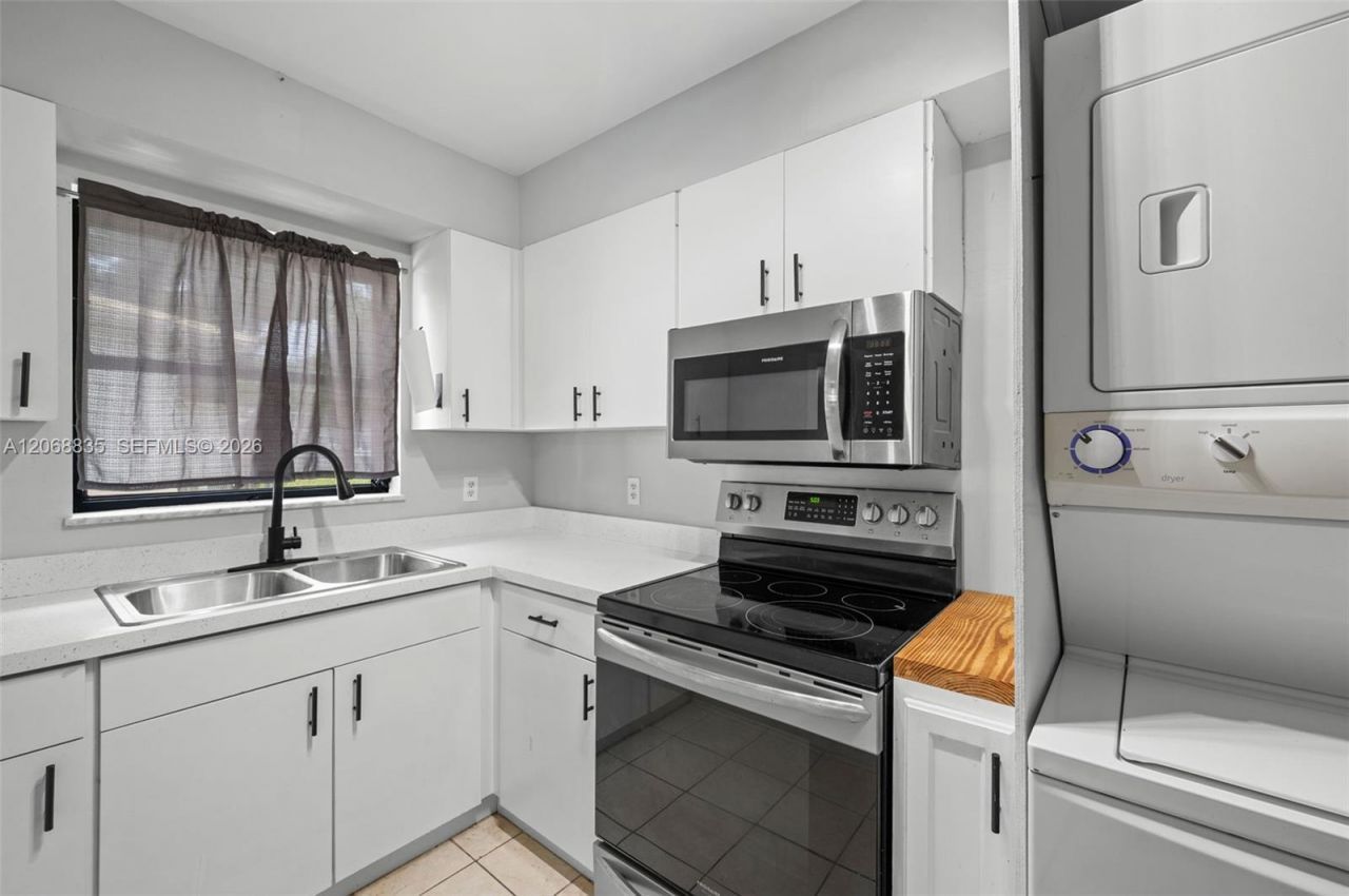 3317 NE Jeannette Dr , Unit ., Jensen Beach, FL 34957 Photo