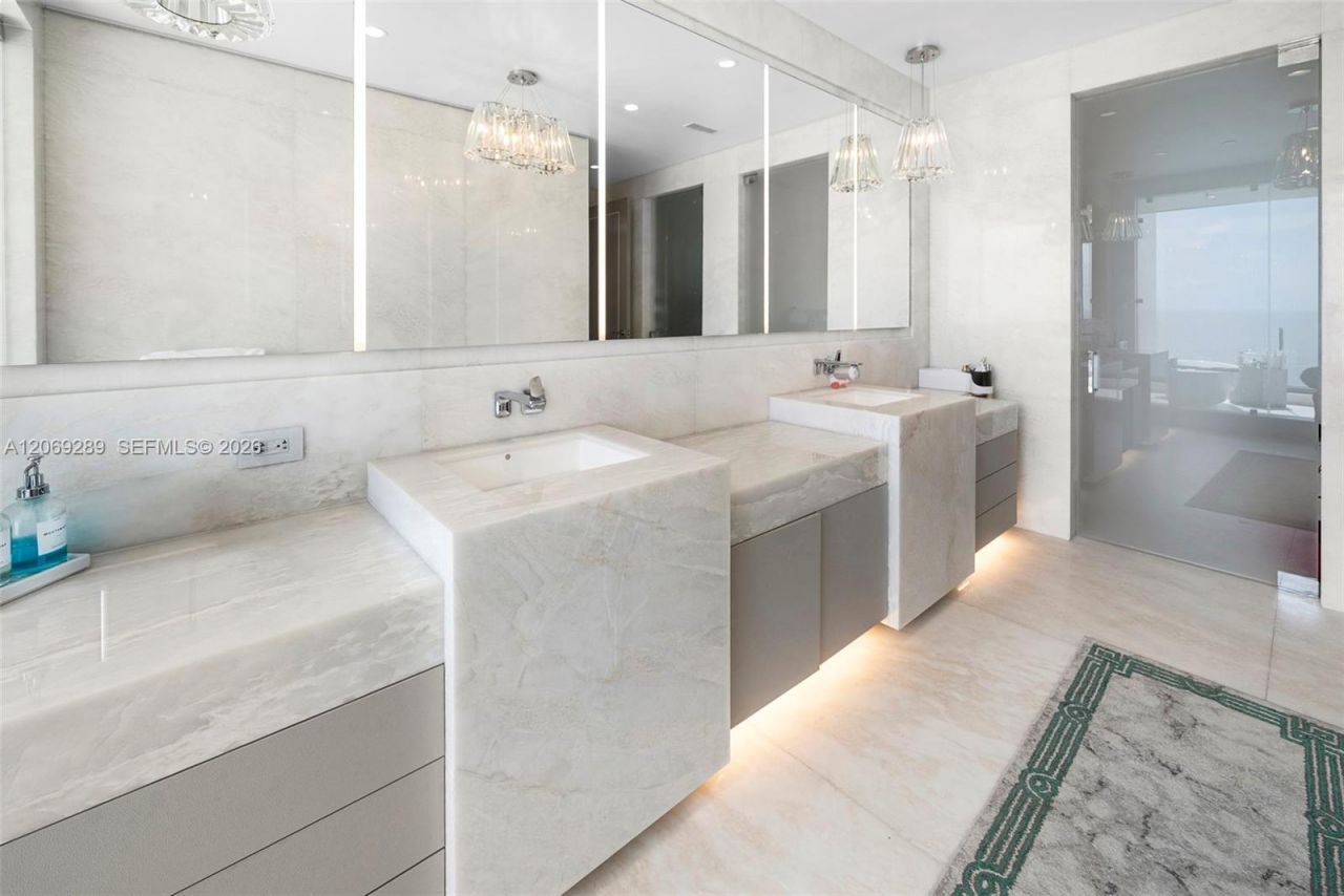 17975 Collins Ave , Unit N-1102, Sunny Isles Beach, FL 33160 Photo