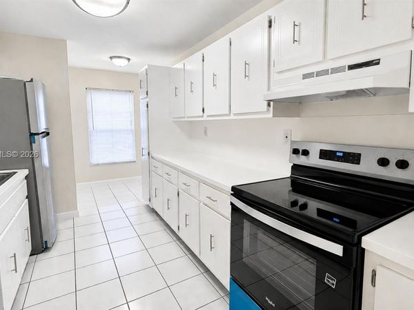 7345 W 4th Ave , Unit 402, Hialeah, FL 33014