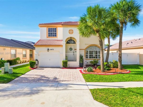 15872 NW 21st St, Pembroke Pines, FL 33028