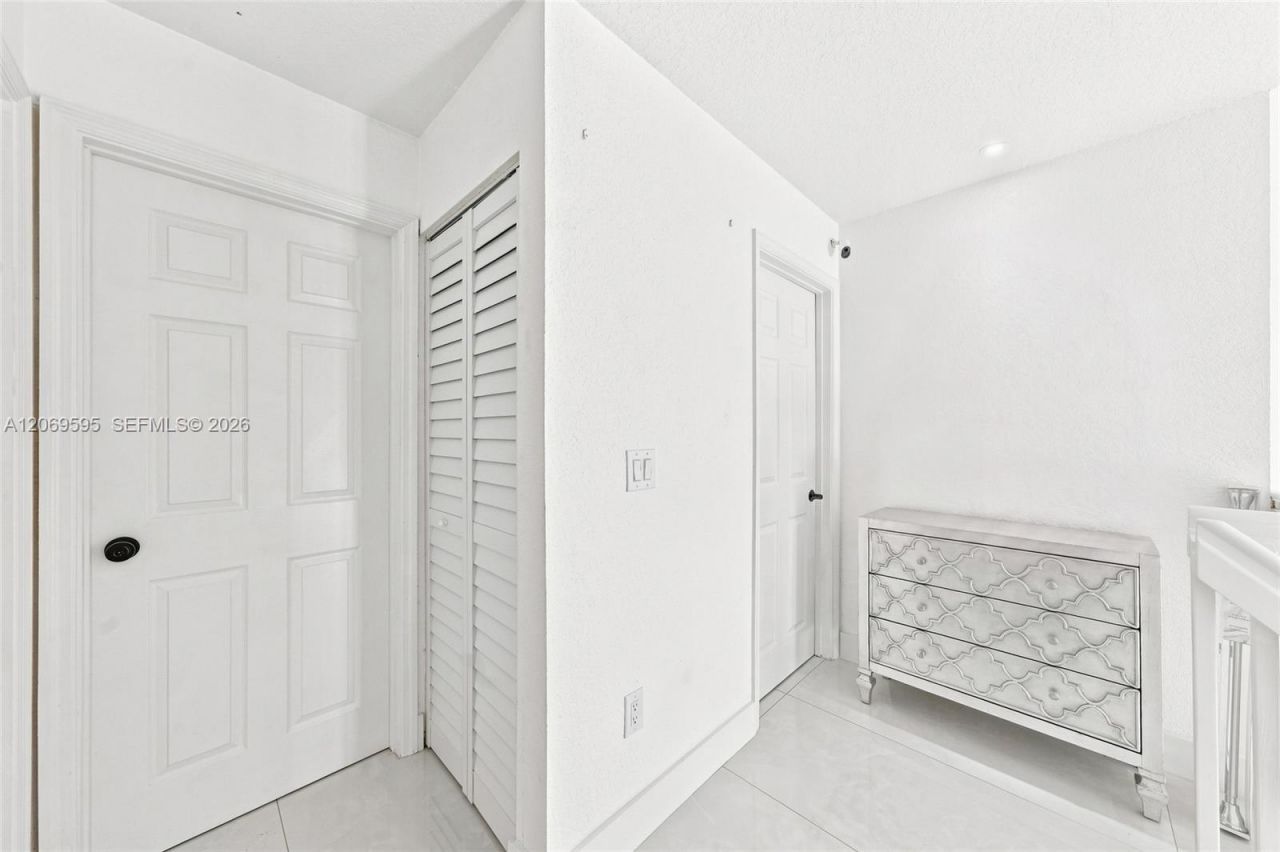 15872 NW 21st St, Pembroke Pines, FL 33028 Photo