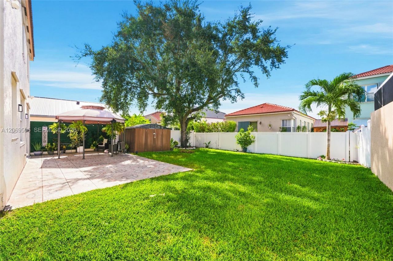 15872 NW 21st St, Pembroke Pines, FL 33028 Photo