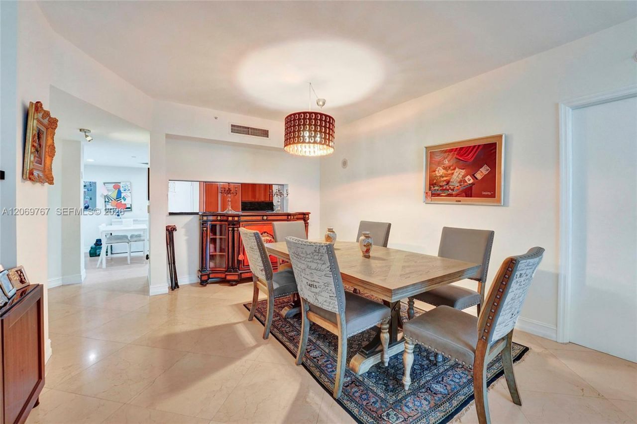 9595 N Collins Ave., Unit 5NG, Surfside, FL 33154 Photo