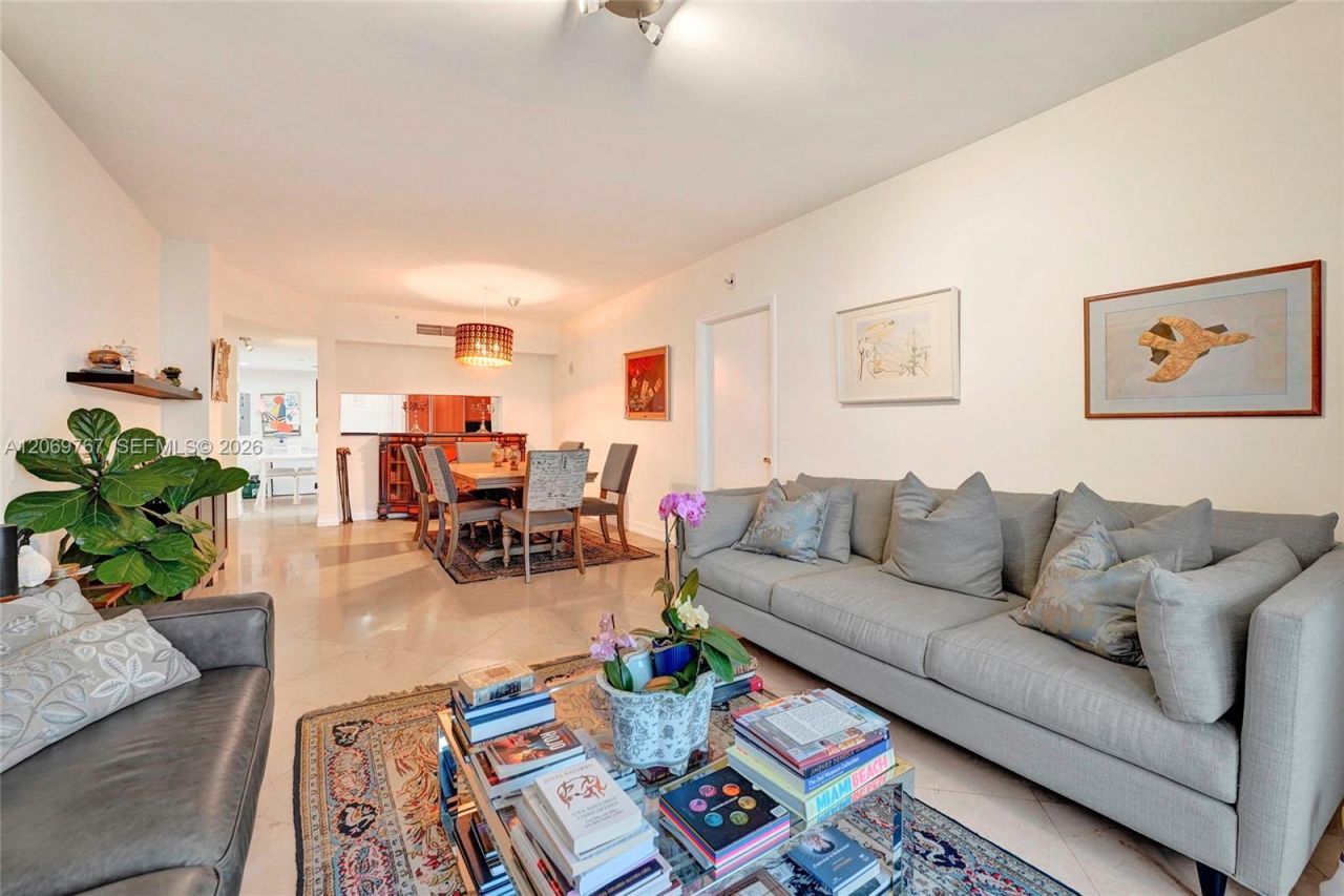 9595 N Collins Ave., Unit 5NG, Surfside, FL 33154 Photo