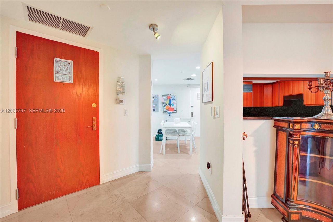 9595 N Collins Ave., Unit 5NG, Surfside, FL 33154 Photo