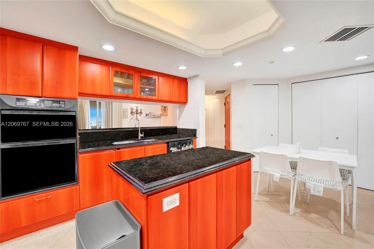 9595 N Collins Ave., Unit 5NG, Surfside, FL 33154 Photo