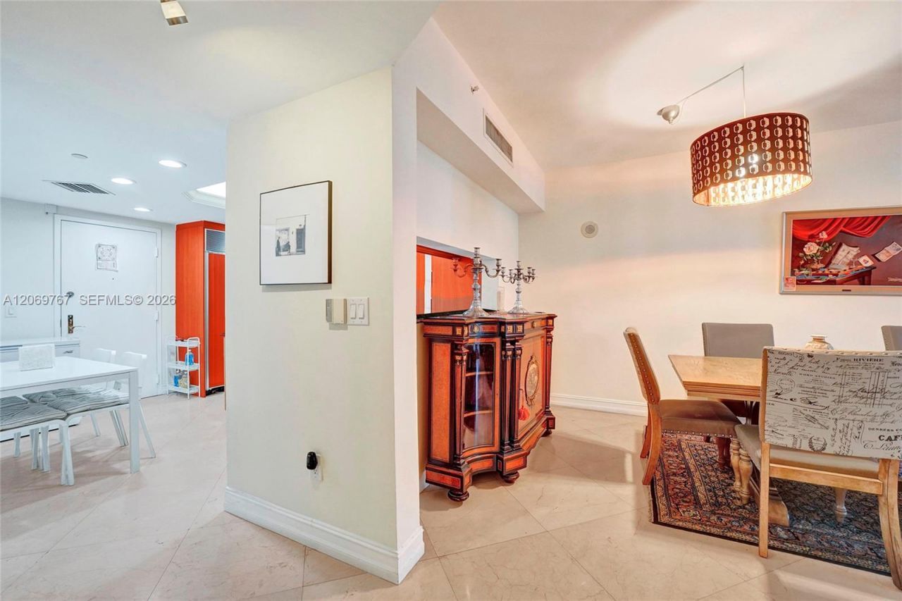 9595 N Collins Ave., Unit 5NG, Surfside, FL 33154 Photo
