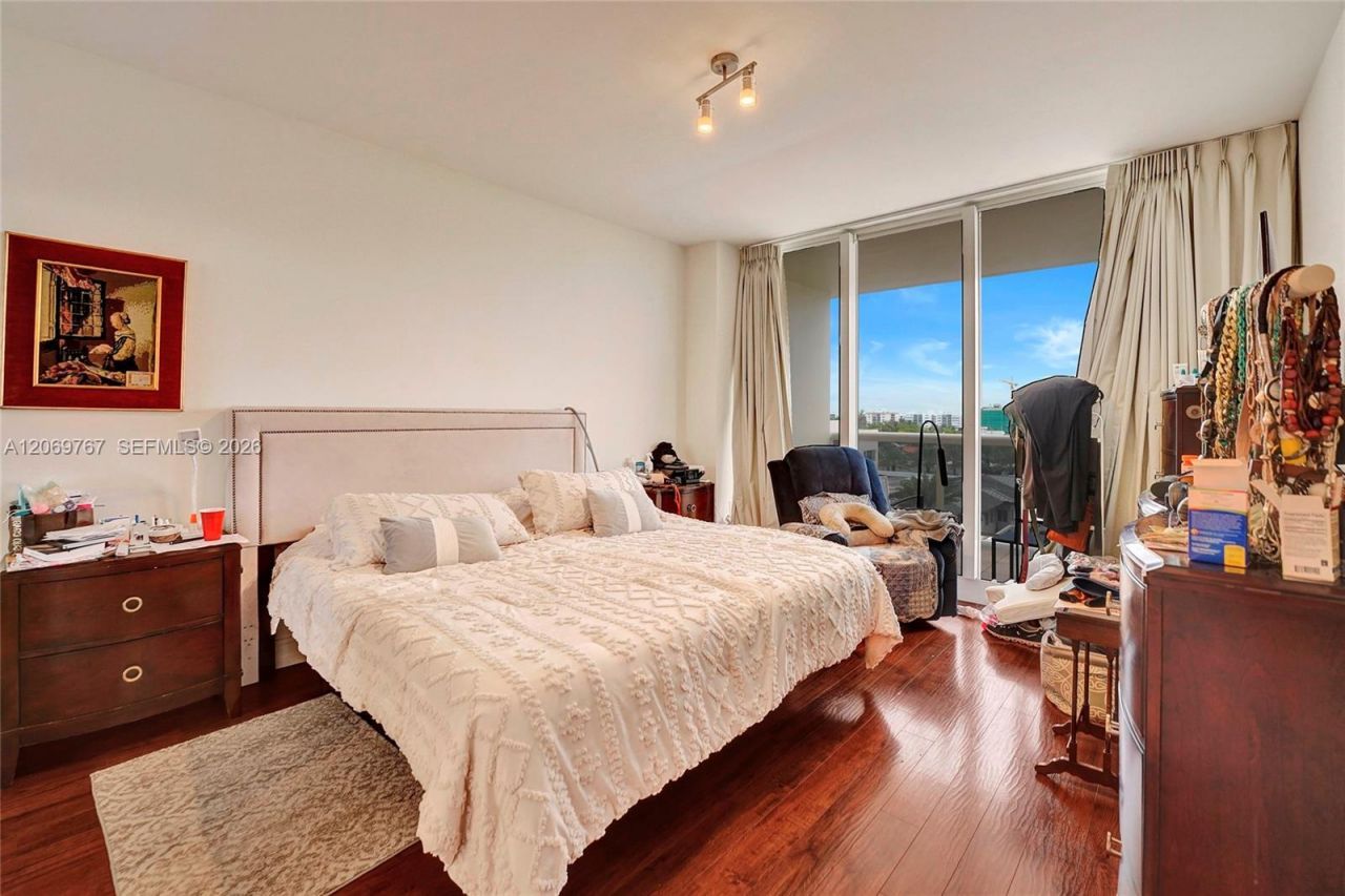 9595 N Collins Ave., Unit 5NG, Surfside, FL 33154 Photo