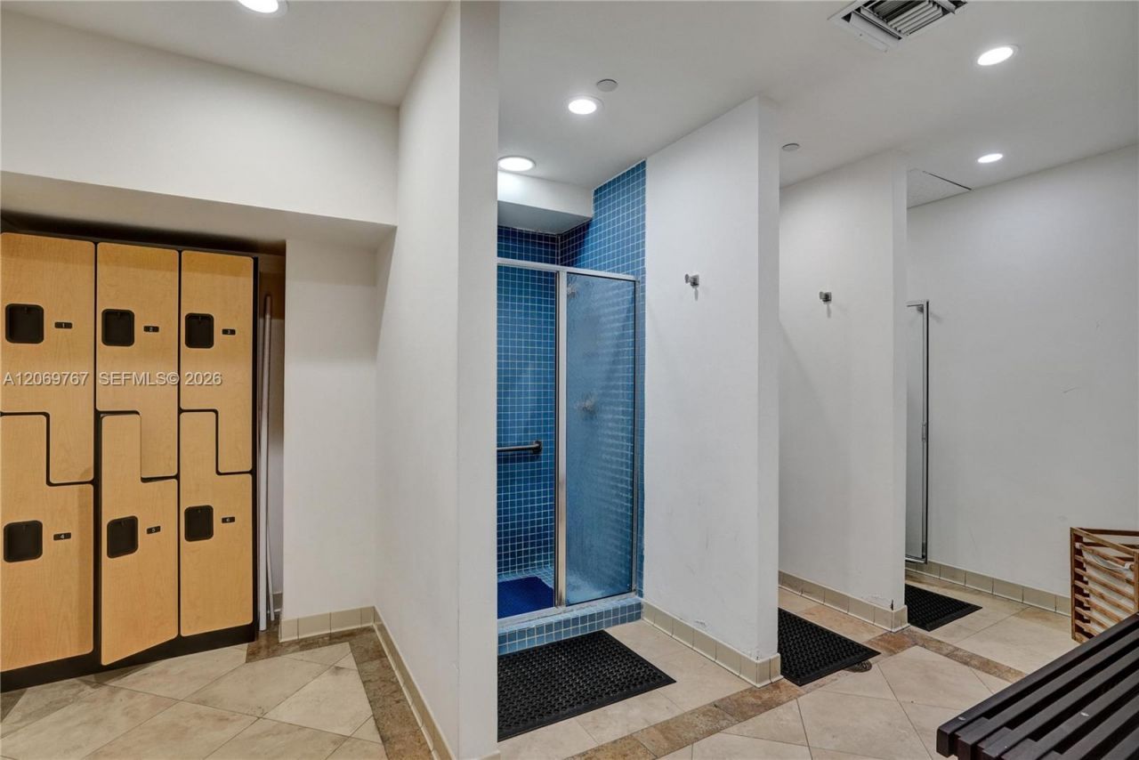 9595 N Collins Ave., Unit 5NG, Surfside, FL 33154 Photo