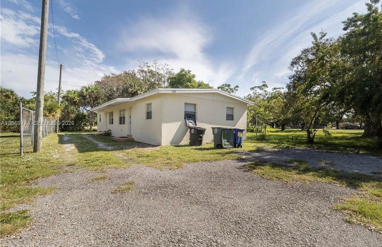 708 N 14th St , Unit B, Fort Pierce, FL 34950 Photo