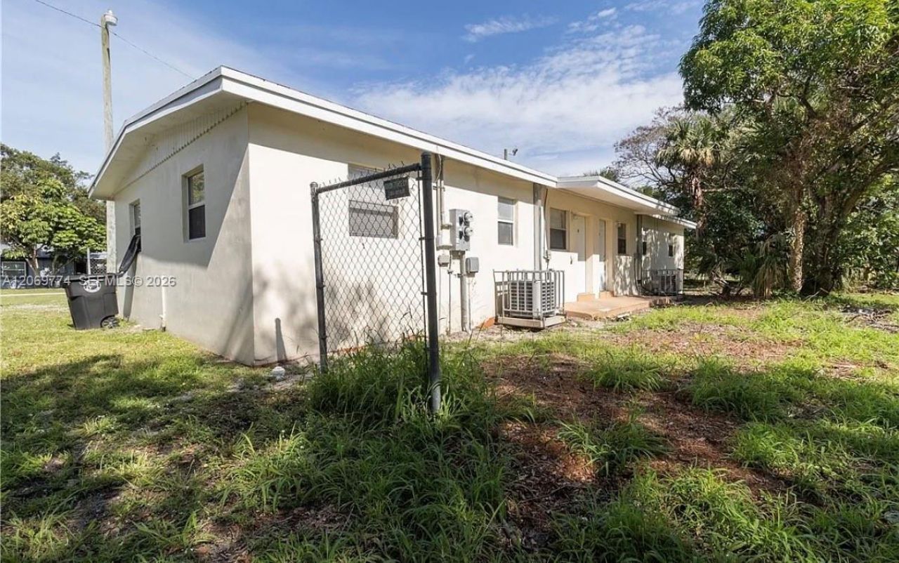 708 N 14th St , Unit B, Fort Pierce, FL 34950 Photo