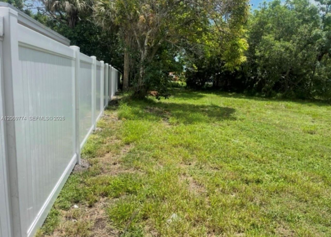 708 N 14th St , Unit B, Fort Pierce, FL 34950 Photo