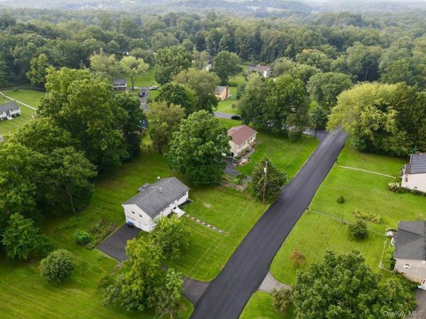 20 Meadow Avenue , Washingtonville, NY 10992