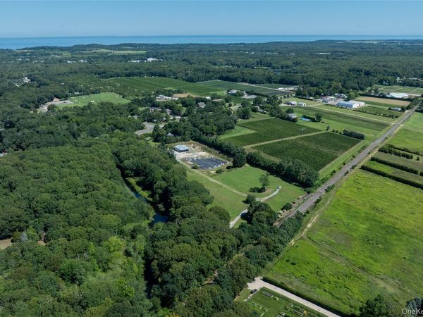 2450 Main Road, Laurel, NY 11948