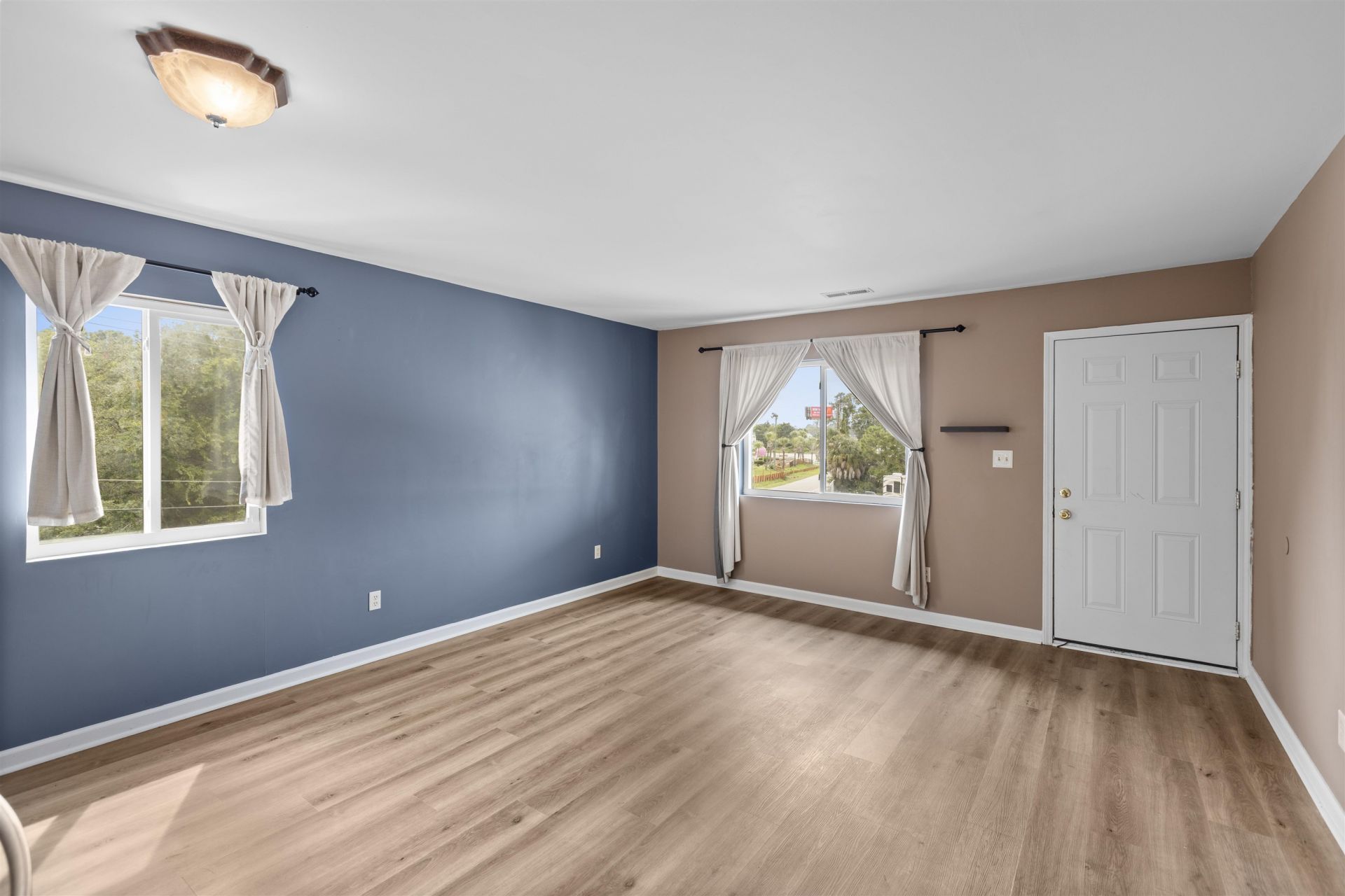 603 Wagon Wheel Rd. Photo 8