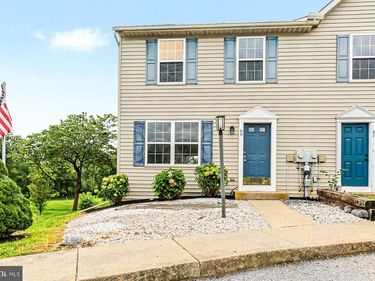 69 LAUREL DR DRIVE, MYERSTOWN, PA 17067