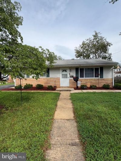 134 Colburn Drive, Manassas Park, VA 20111 Main Photo