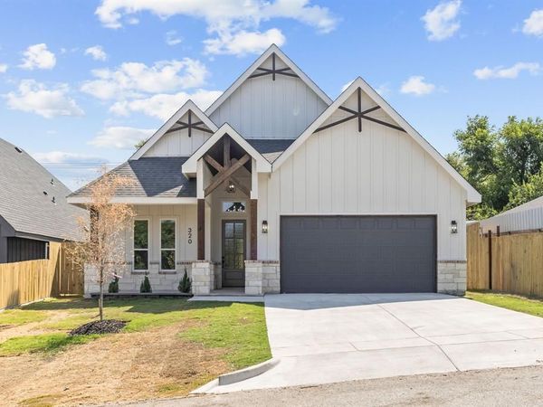 3203 NW 33rd Street, Fort Worth, TX 76106