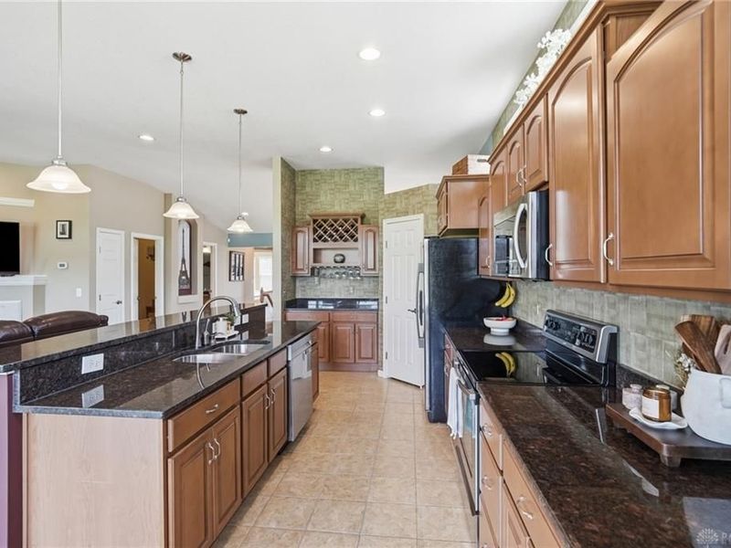 1376 Ironwood Drive, Turtlecreek Township, OH 45036 Photo 16