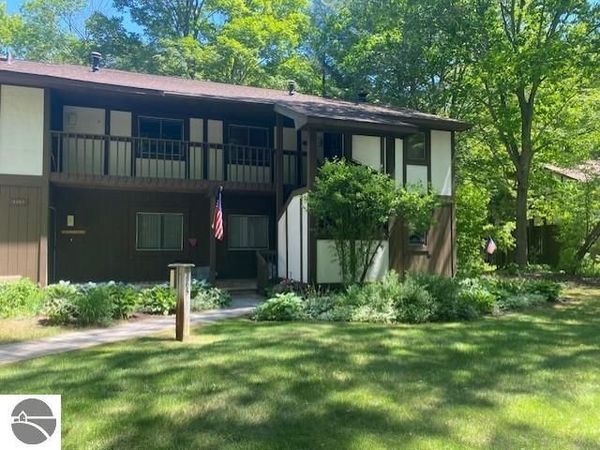 6865 Pinebrook Drive, Bellaire, MI 49615