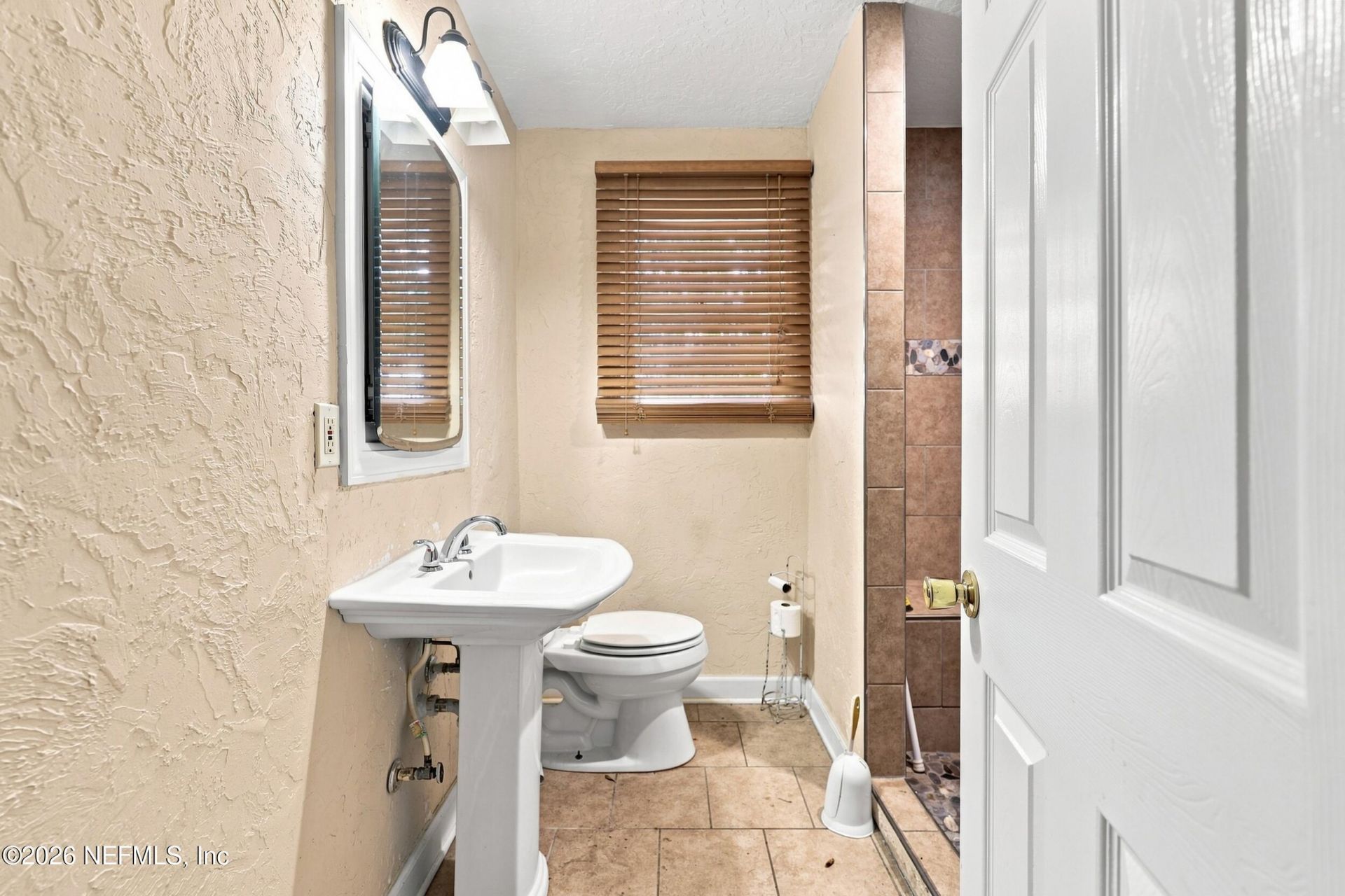 8140 W Concord Boulevard W, Jacksonville, FL 32208 Photo