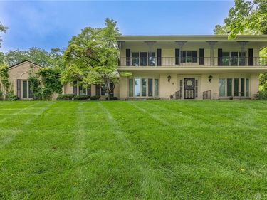 1132 Viewpoint Drive, Washington TWP, OH 45459