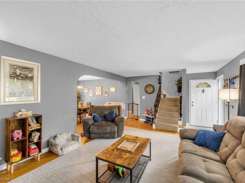 1159 E Robinson Avenue, Barberton, OH 44203 Photo 7
