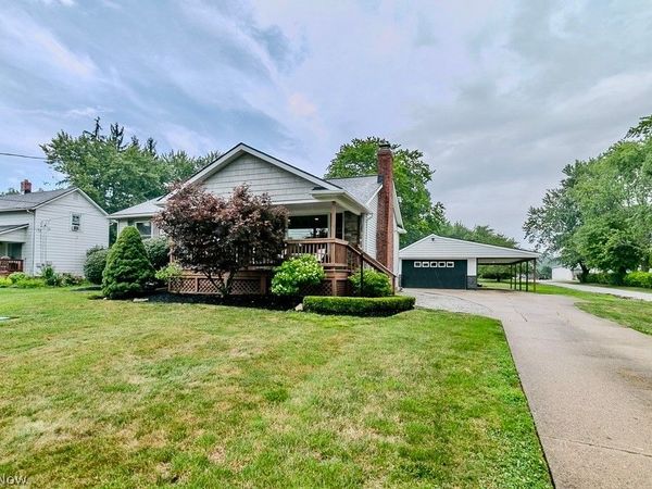 7144 Wilson Mills Road , Chesterland, OH 44026
