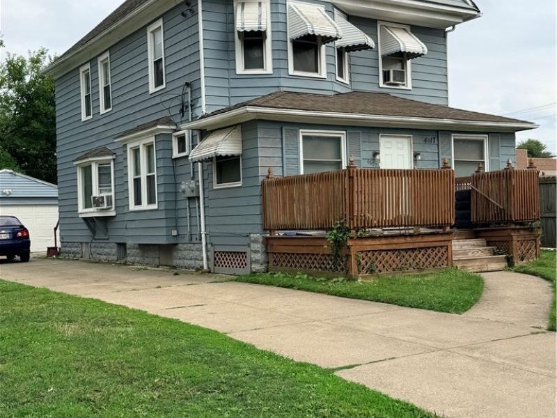 4017 E 54th Street, Newburgh Heights, OH 44105 Photo 2
