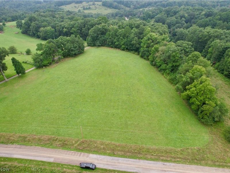 Cinder Road, Bergholz, OH 43908 Photo 8