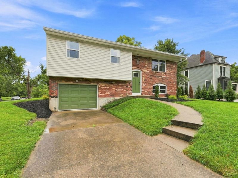 814 Burns Avenue, Wyoming, OH 45215 Photo 37