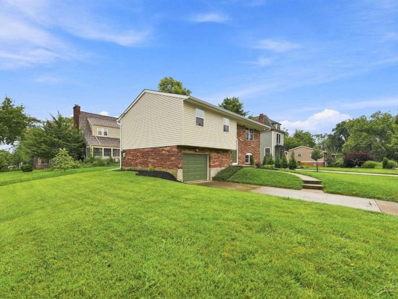 814 Burns Avenue, Wyoming, OH 45215 Photo 39