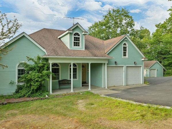 109 Ledgeside Lane, Plymouth, NH 03264
