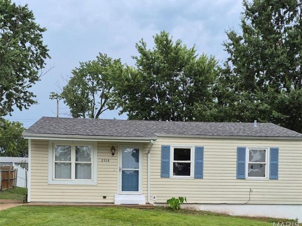 2358 Summit Drive, Arnold, MO 63010
