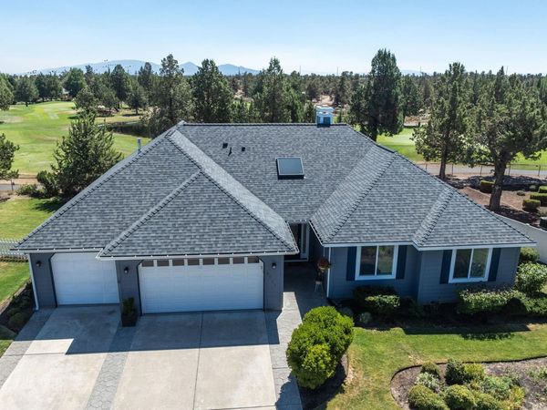 4318 SW Tommy Armour Court, Redmond, OR 97756