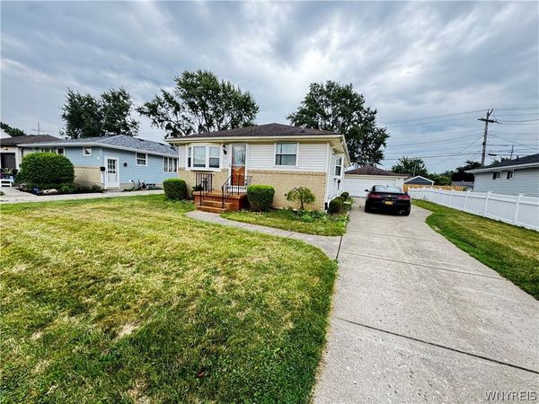 13 Satinwood Drive , Cheektowaga, NY 14225