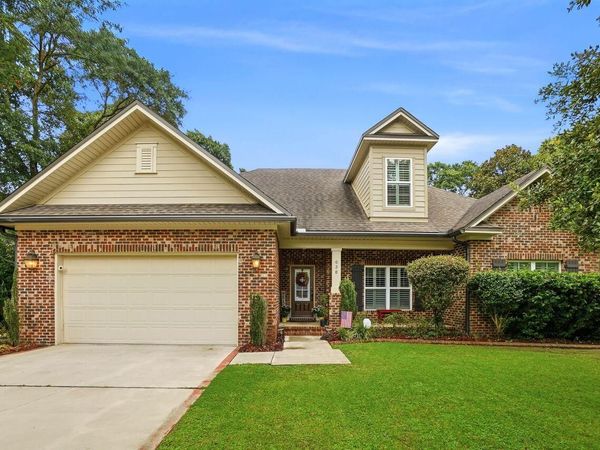 638 NE Country Club Avenue, Fort Walton Beach, FL 32547
